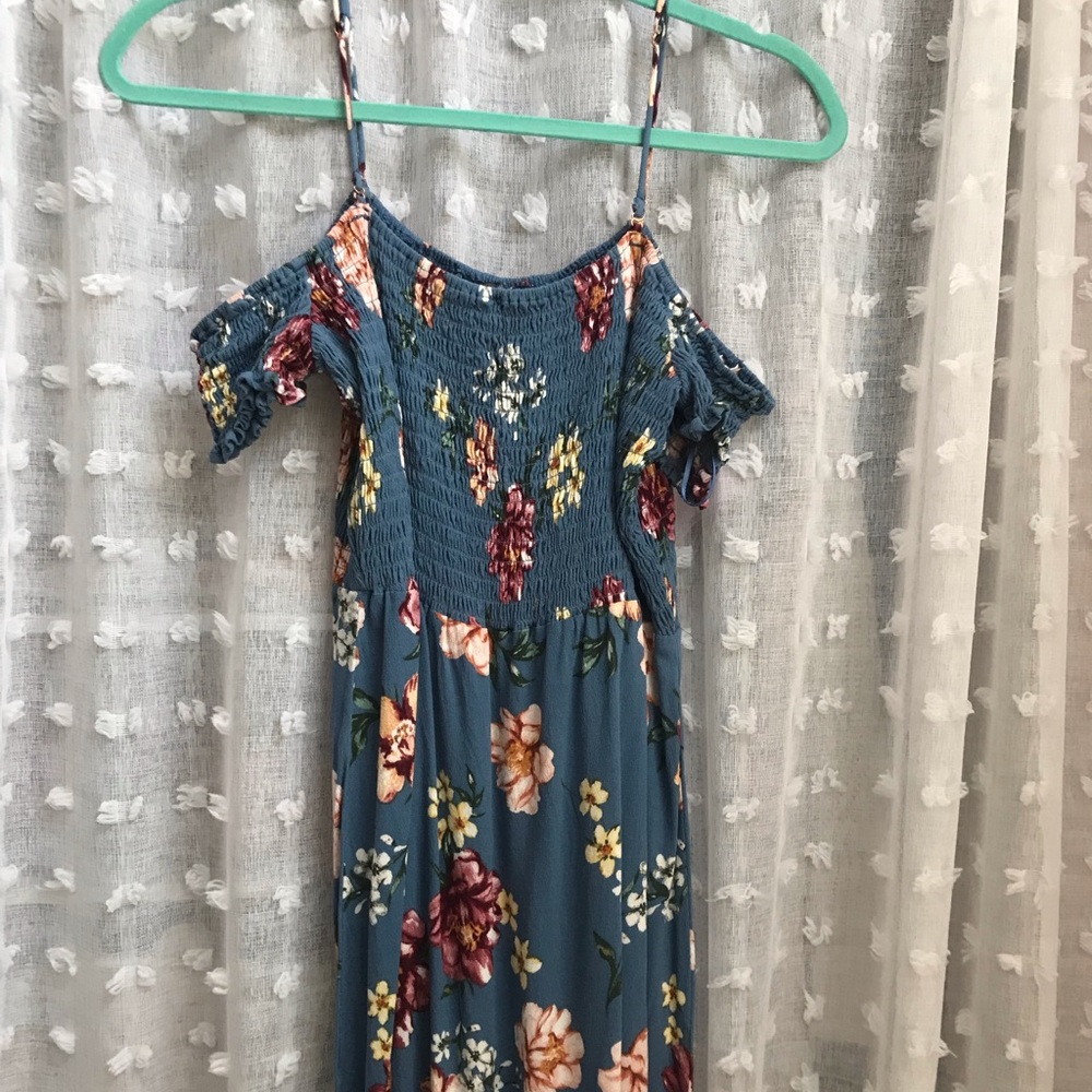 Kendall &kylie cold shoulder mini dress